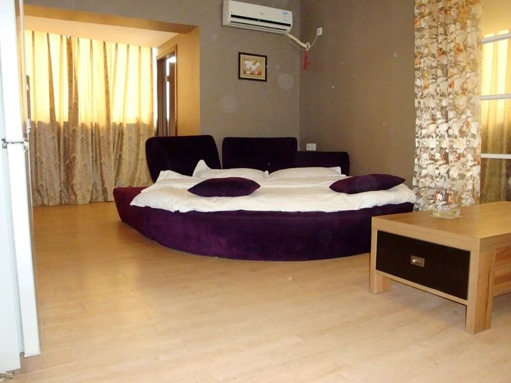 Langyi Apartment Hotel