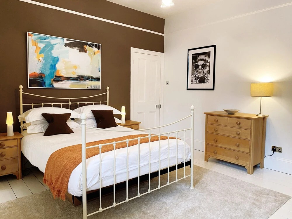 Spectacular Coastal Townhouse in Fowey for 8