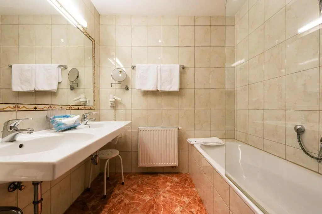 Hotel Garni Alpenruh-Micheluzzi