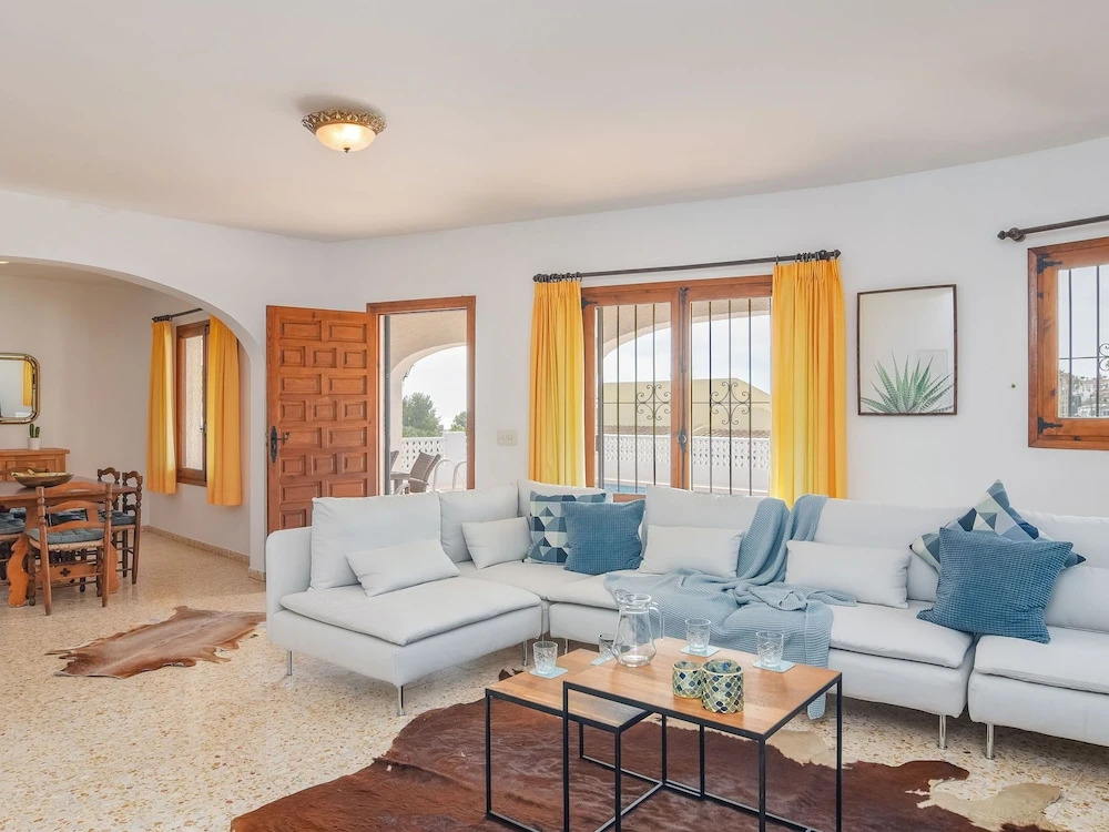 Luxurious Villa with Private Swimming Pool in Benissa