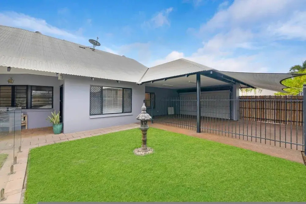 Zenhouse Cityside Family House Pool Markets