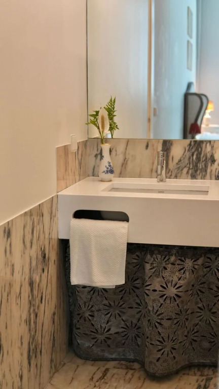 Stylish Apartment Near Timeout Market
