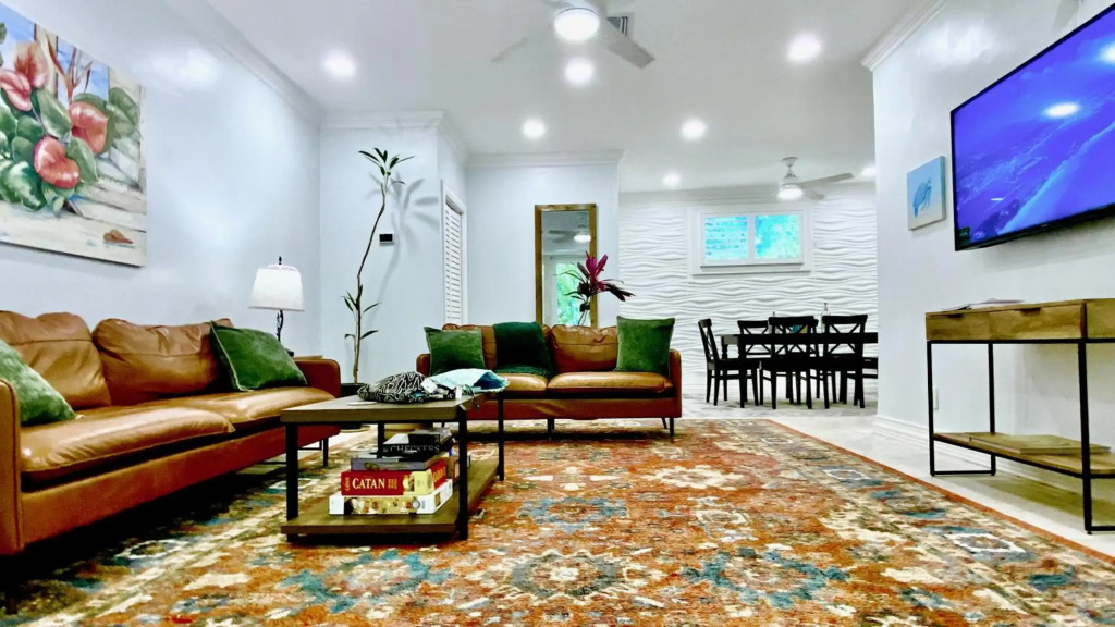 DreamSpace Cottage, Private Pool, Lush Garden, Car Included