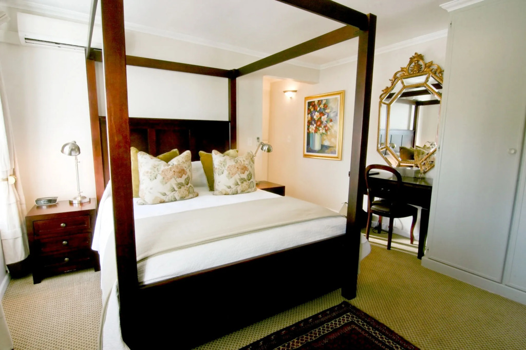 Maison Chablis Guest House