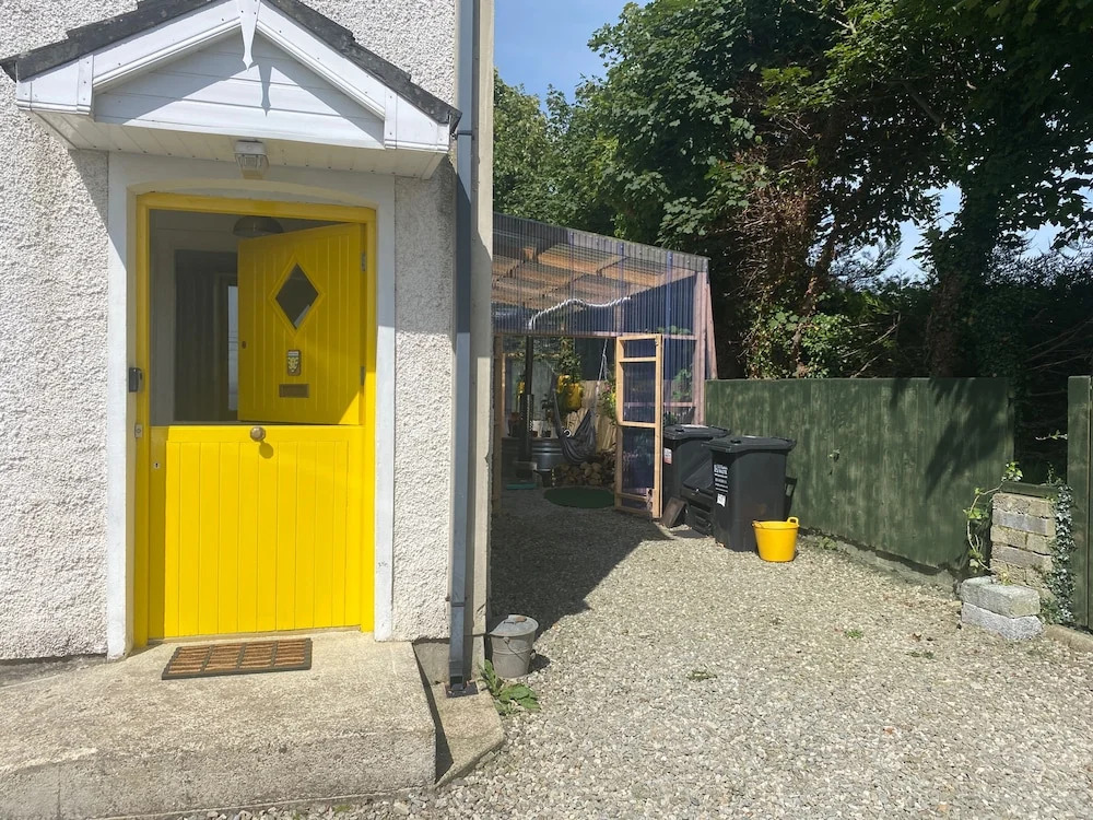 Yellow door cottage