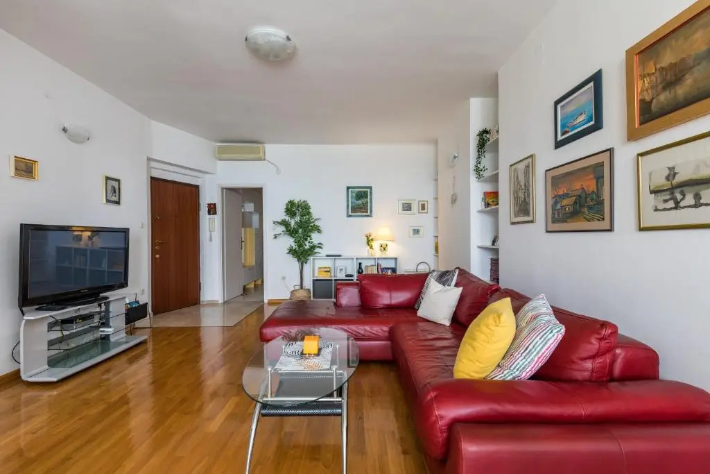 5th FLOOR Apartment