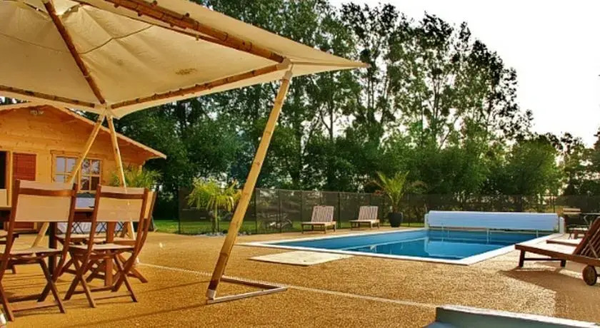 Domaine de la Besnerie Gites avec SPA Privatif à 10 min du Mont St Michel