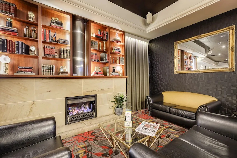 Findon Hotel