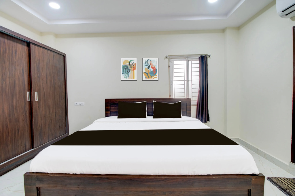 Hotel O Ramavarapadu Near PVR Icon