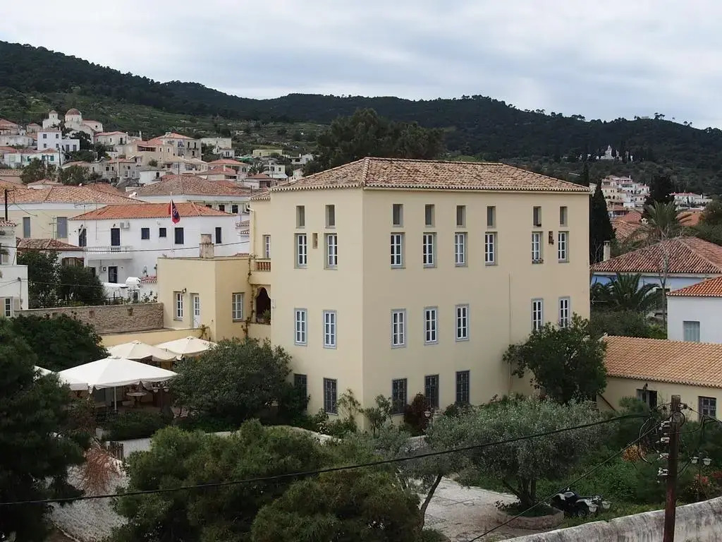 Star Hotel
