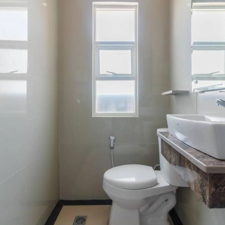 RedDoorz Plus at Boulevard Panakkukang Makassar