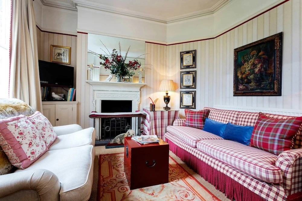 English Country House Charm