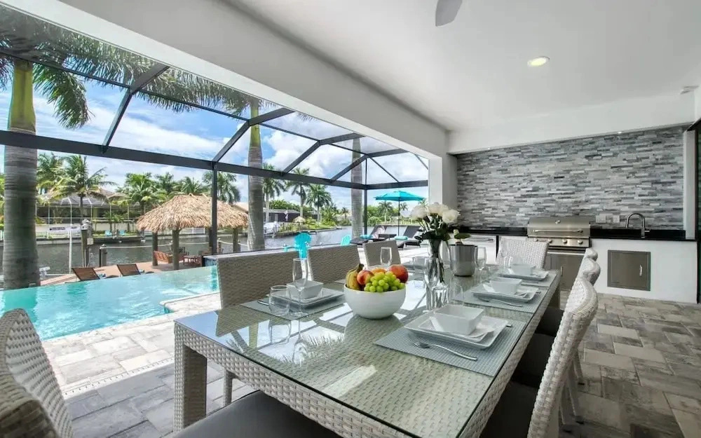 Villa Salt Life