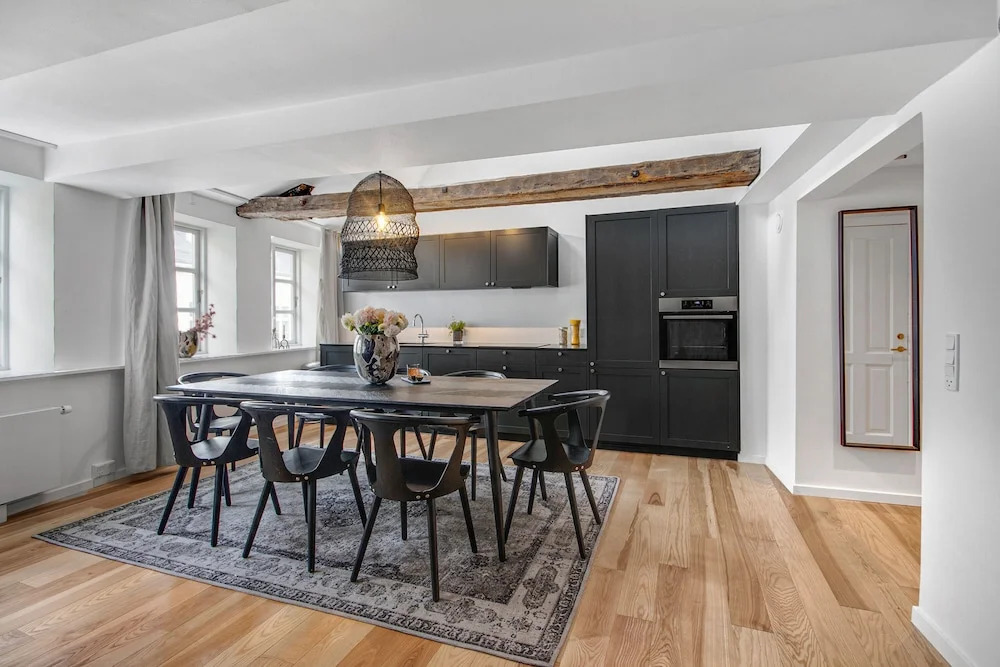Regent 8- Great Apt With Terrace in City Centre