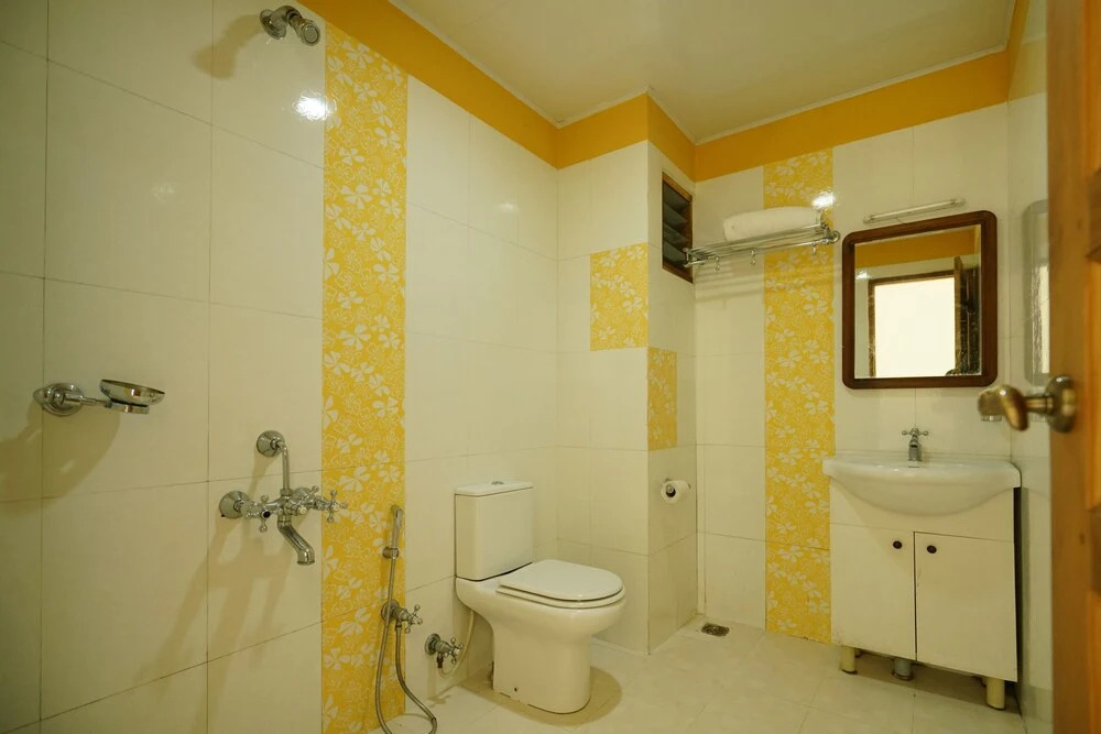 OYO 24059 Munnar Crown