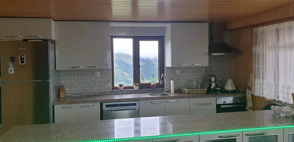 Sisdagi Zirve Otel