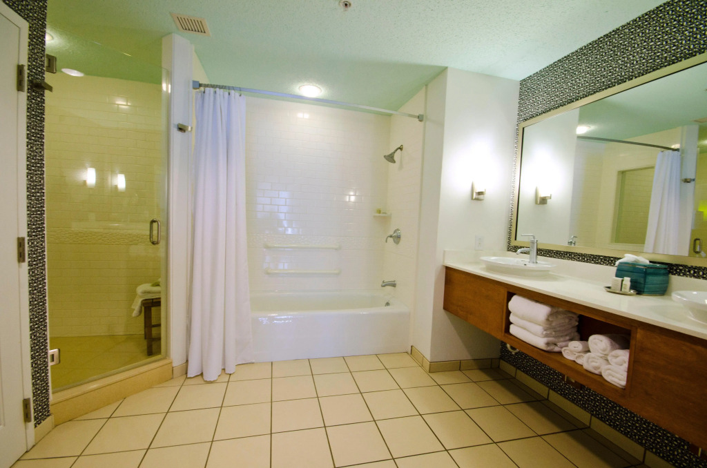 Hotel Indigo Columbus Architectural Center by IHG