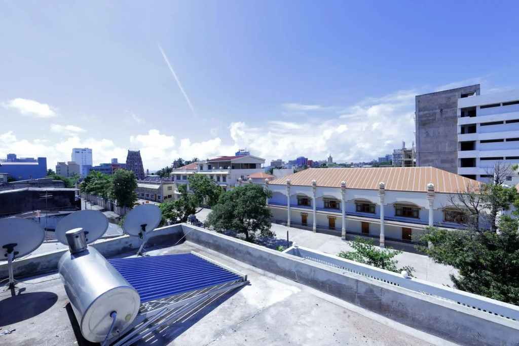 Akara Suites - Fredrika Road