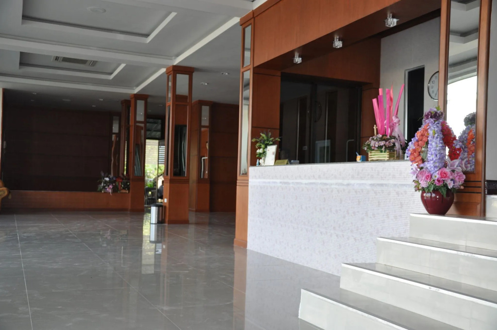 Queen Palace Hotel