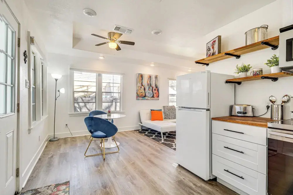 Charming Gulf Coast Cottage - 1 Mile to the Coast!