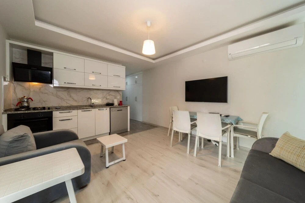 Flat With Shared Pool and Balcony in Konyaaltii