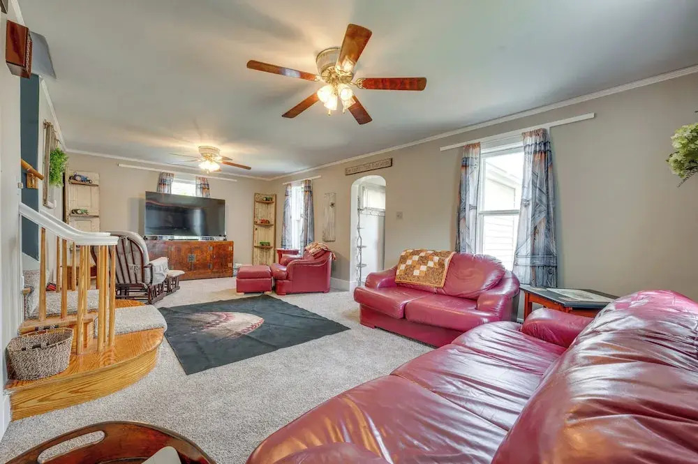 Cozy Iowa Getaway w/ Patio & Fenced-in Yard!