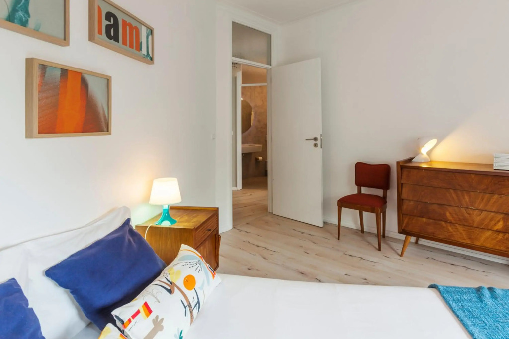 Spacious and Bright City Ap II