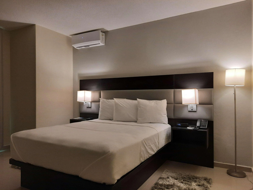 Brion City Hotel BW Signature Collection