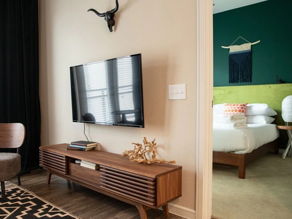 Chic Apts Barton Creek by WanderJaunt