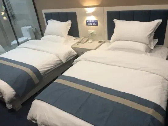 Xuequan Hotel