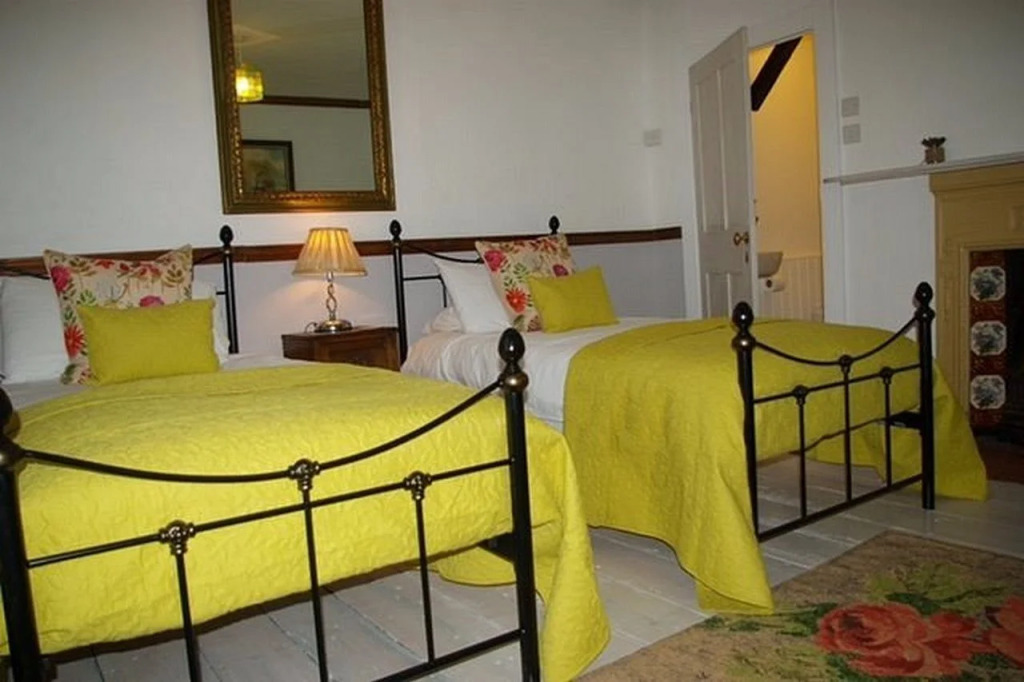 The Chichester Inn