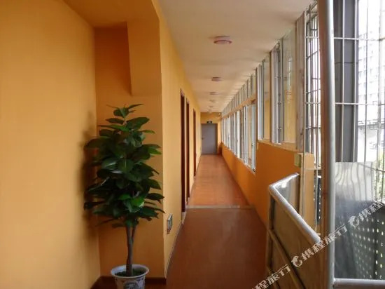Yuejia Hotel