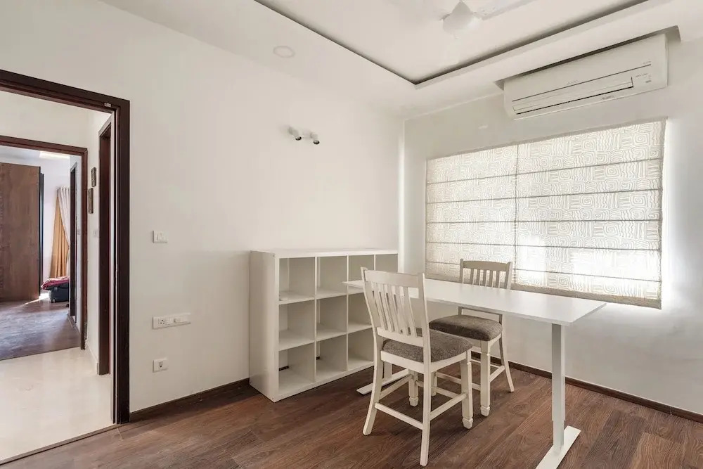 The Ivy Apartment by Red Olive