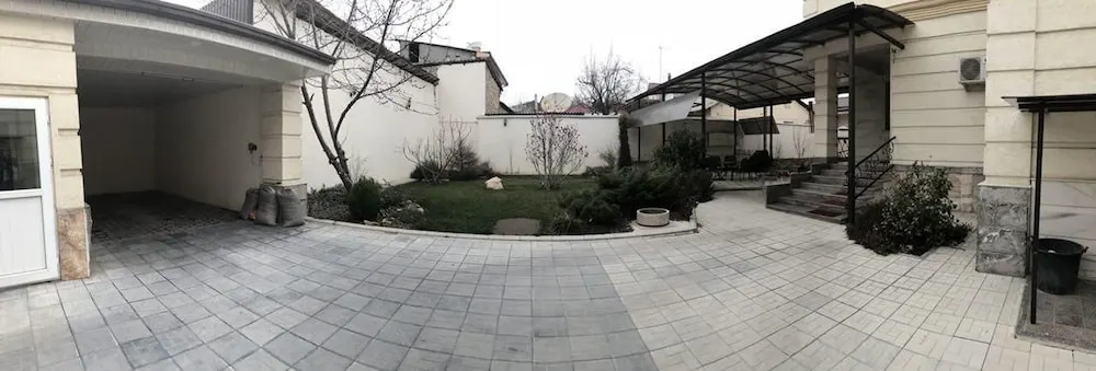 Gonzo Crib