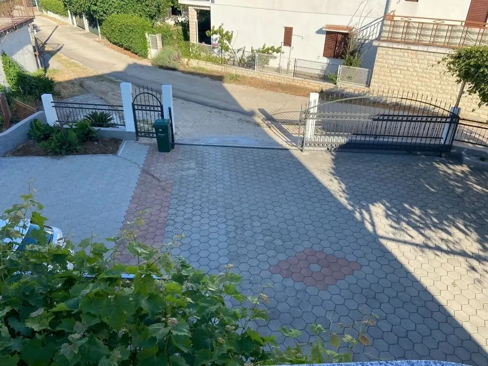 Tea - Parking and Grill, 100 m From sea - A4
