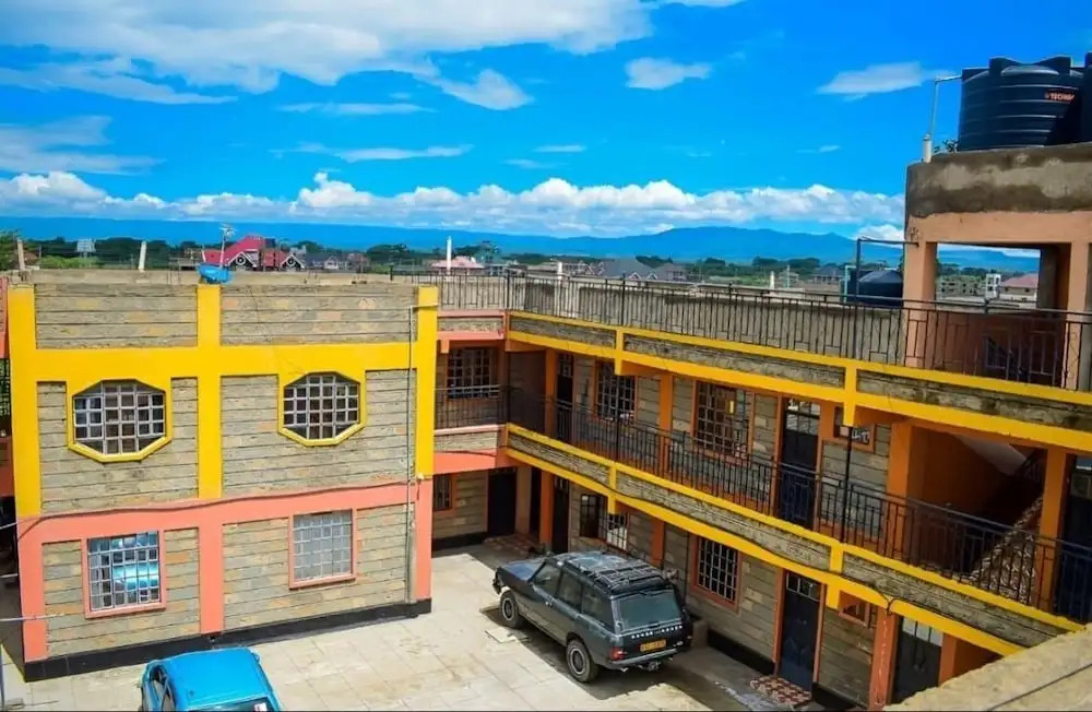 Cozy Naivasha Apartment With Mountain Views
