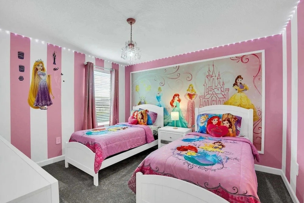Magical Mickey Home 8min->disney