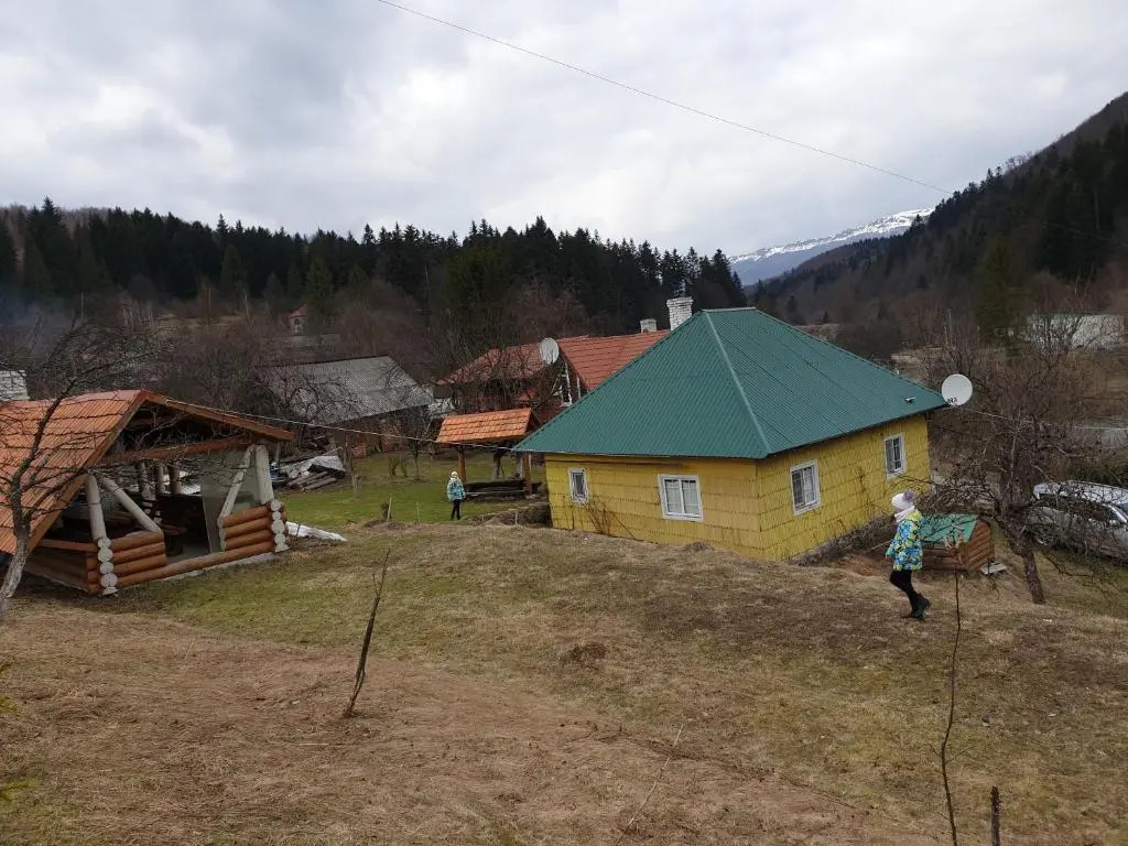 Садиба під Гострою