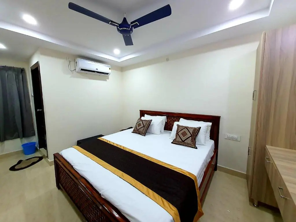 Hotel CannyStay RRR Marina
