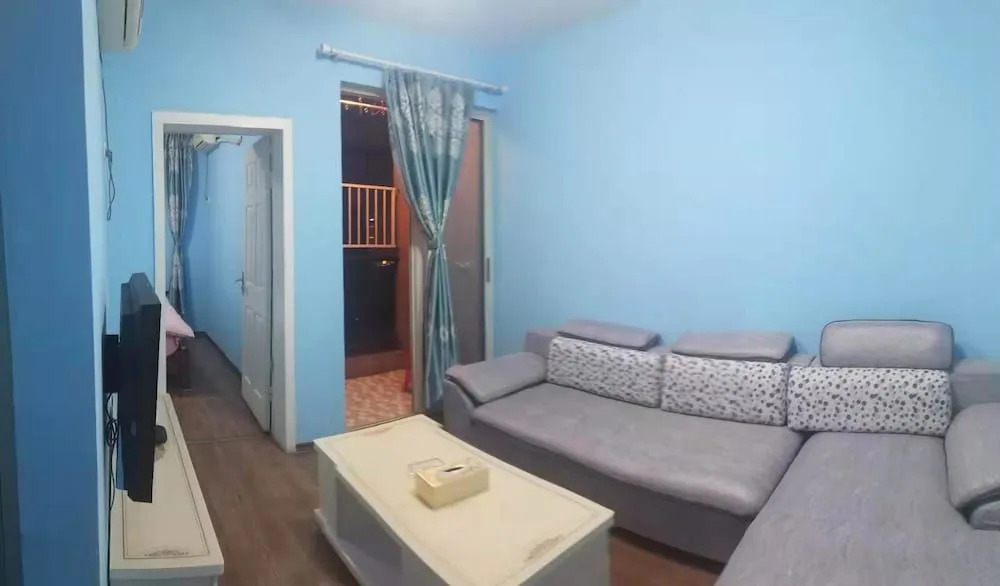 Apple Apartment