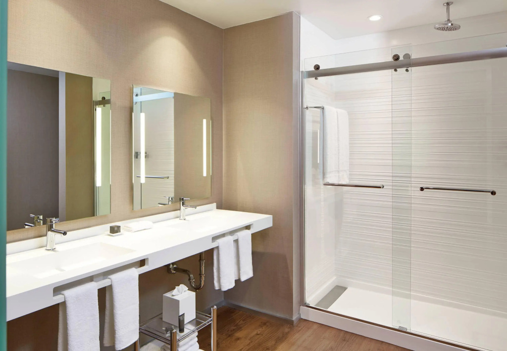 AC Hotel by Marriott Atlanta Buckhead at Phipps Plaza