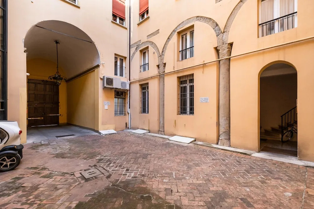 Santo Stefano Design Apartment by Wonderful Italy