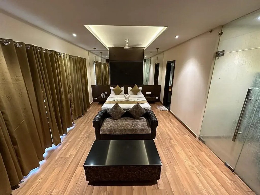 Hotel Atharva
