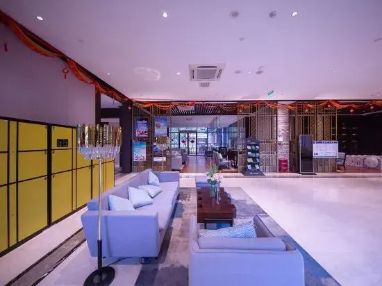 Borrman International Hotel（Anning Wuyue Plaza）