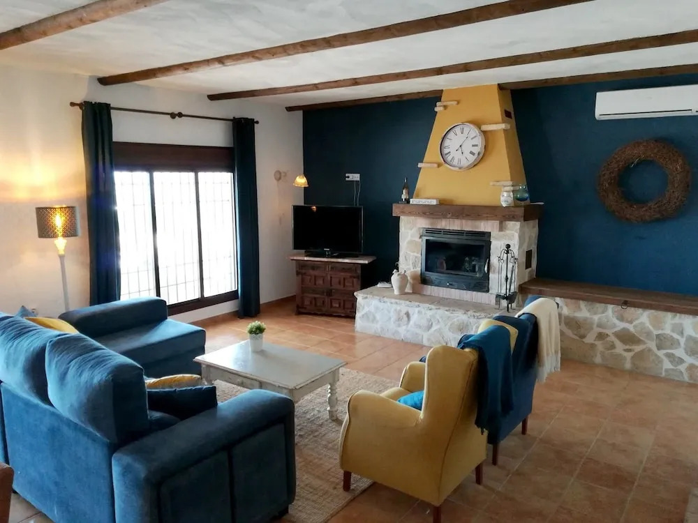 Villa With 4 Bedrooms in Hornachuelos, With Wonderful Lake View, Private Pool, Furnished Garden