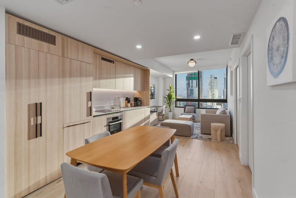 Miami Skyline 1BR Sleeps 4 With Elite Amenities