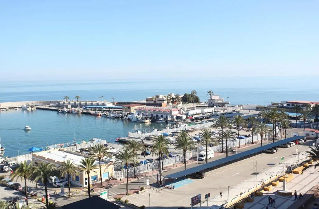 Luxury private apartment at the beach in a 4 star hotel first beach line