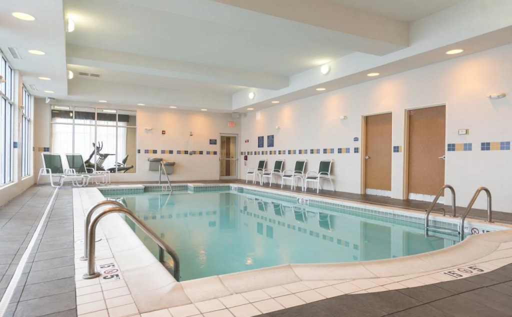 Holiday Inn Aurora North - Naperville by IHG