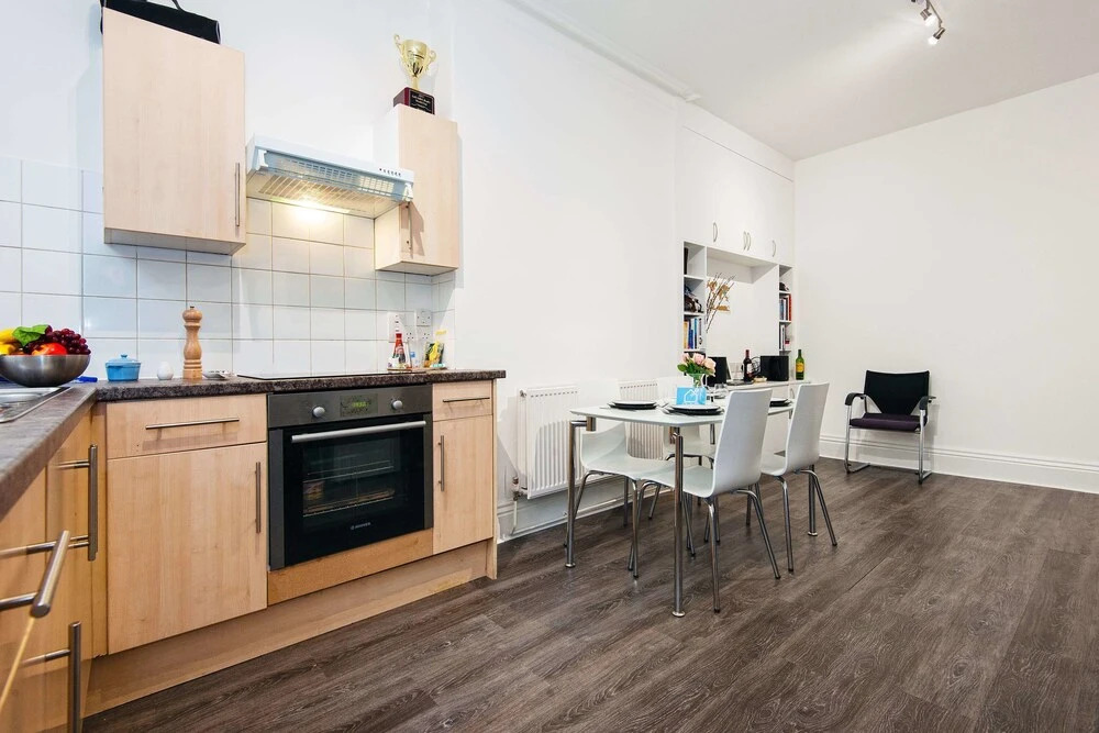 Modern Cheshire Court Nest - NBS