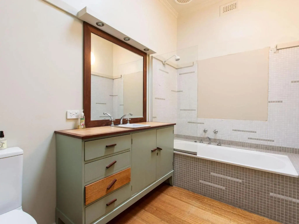BEACHSIDE GETAWAY DROMANA